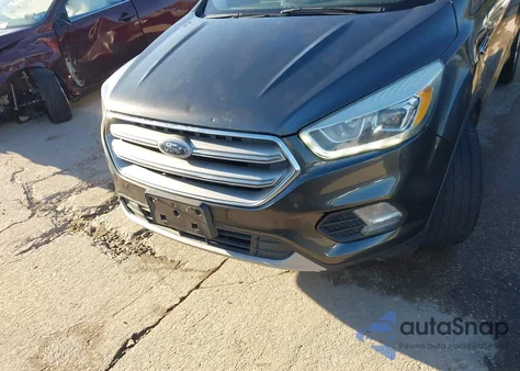 2017 Ford Escape Se z USA, uszkodzony, nr VIN 1FMCU0GD5HUC12659
